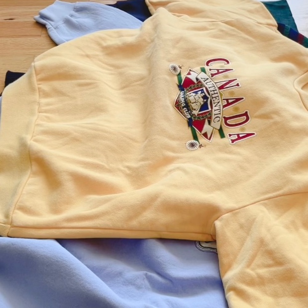 Vintage Sweatshirts Just In Time For Summer🍦
Soft, fleecy and oh so nostalgic.